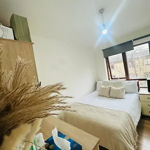 https://b-wharf.cambridgehotelsuk.com