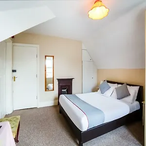 https://the-briary-hotel-guest-house.yorkshirehotels.net